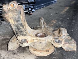 VOLVO Wheel bearing housing front right VOLVO S60 II / V60 I (2010-2018) — thumbnail 3