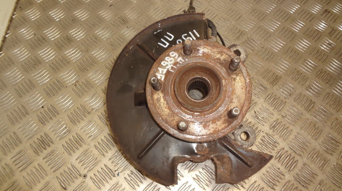 CHRYSLER Wheel bearing housing front right CHRYSLER VOYAGER V (RT) (2007-2016)