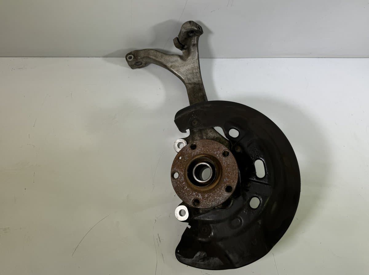 AUDI 4E0258M Wheel bearing housing front right AUDI A8 (4E) (2002-2010)