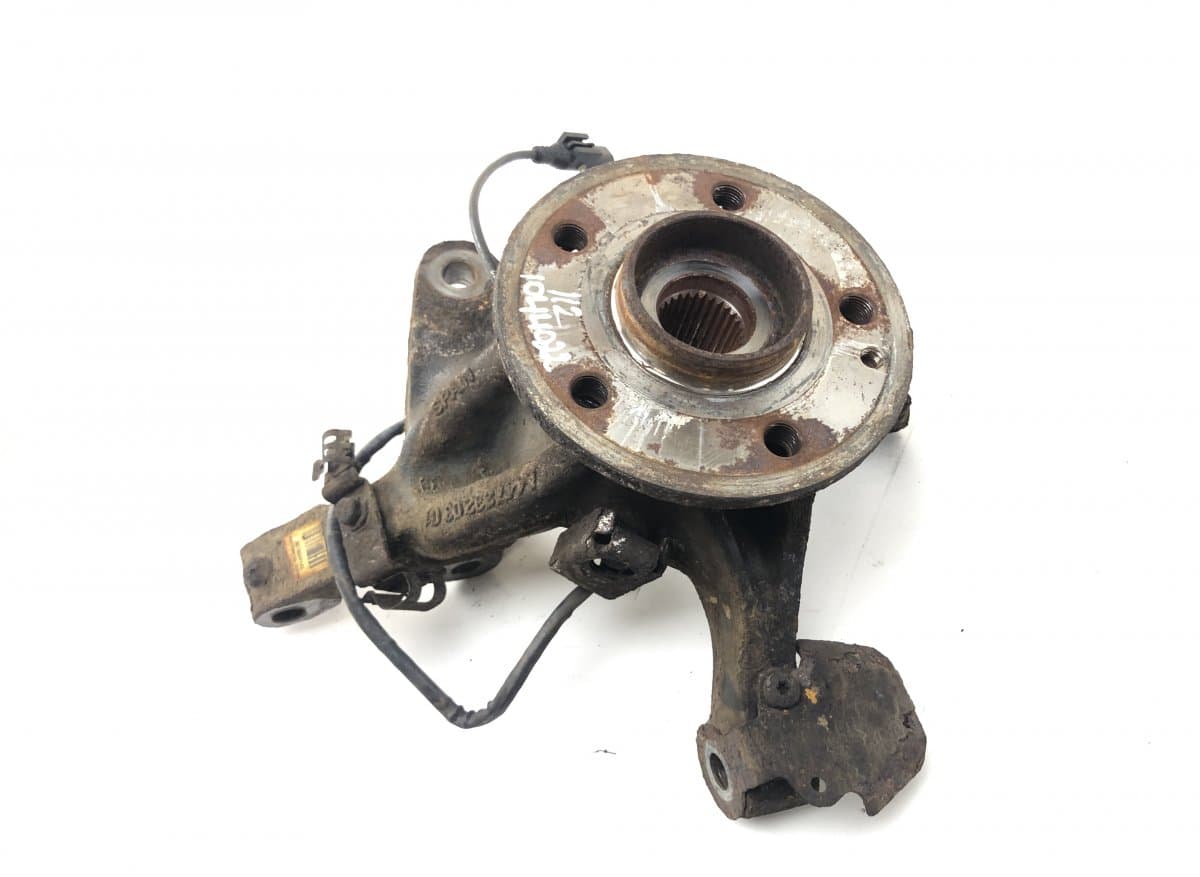 MERCEDES-BENZ A4473300120 Wheel bearing housing front right MERCEDES-BENZ VITO / V-CLASS (W447) (2014-)