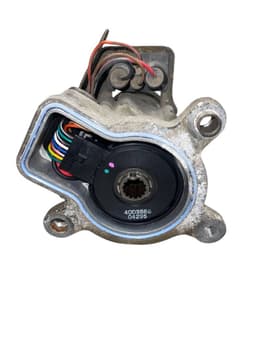 VW 47524 67A490-A Transfer box actuator motor VW TOUAREG I (7L) (2002-2010) — thumbnail 3