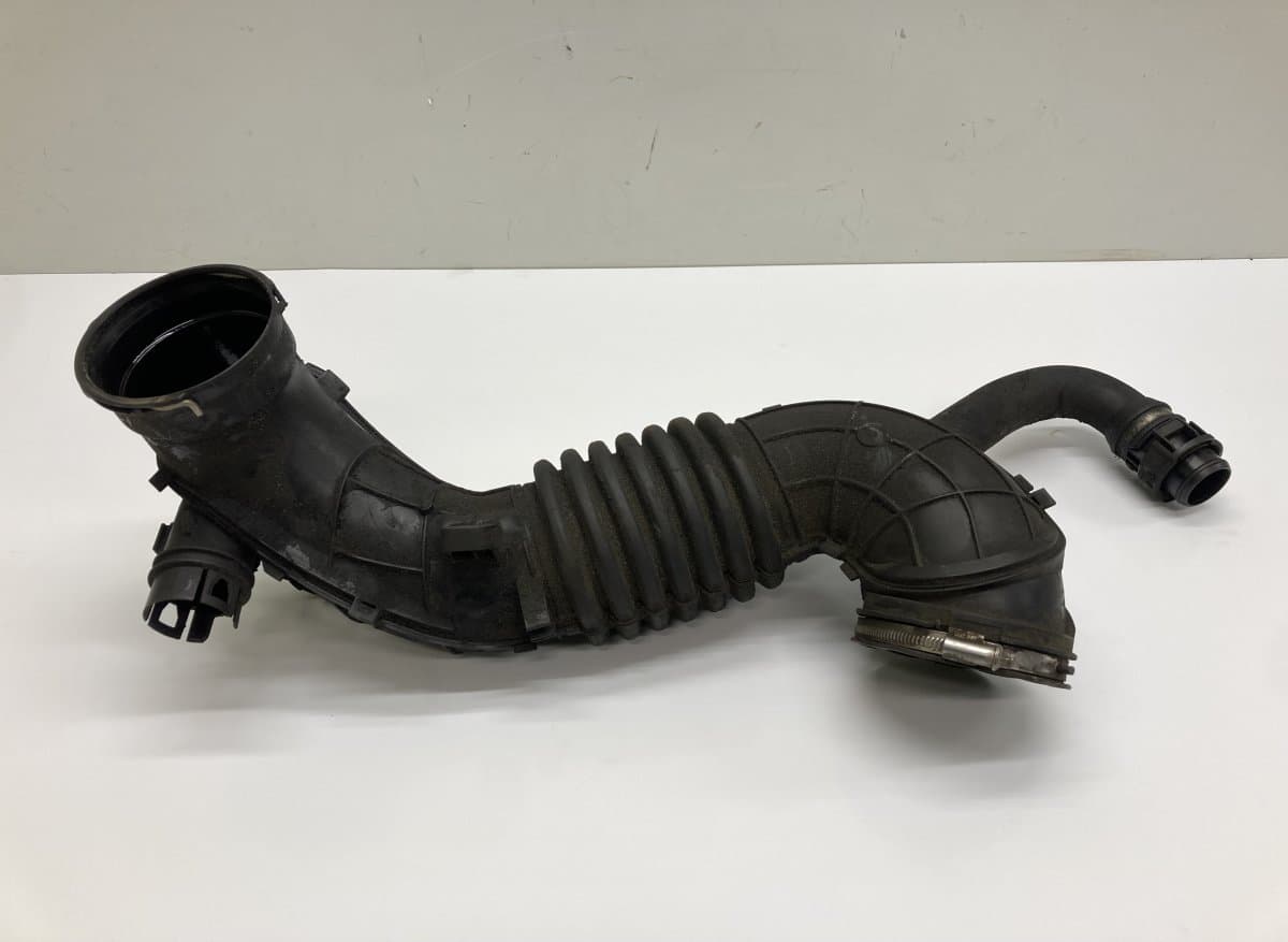 BMW 13717810745 7810745 Turbocharger air inlet Pipe BMW 1 (F20, F21) (2011-2019)