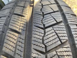 CHRYSLER Tyre 4 pcs CHRYSLER VOYAGER V (RT) (2007-2016) — thumbnail 4
