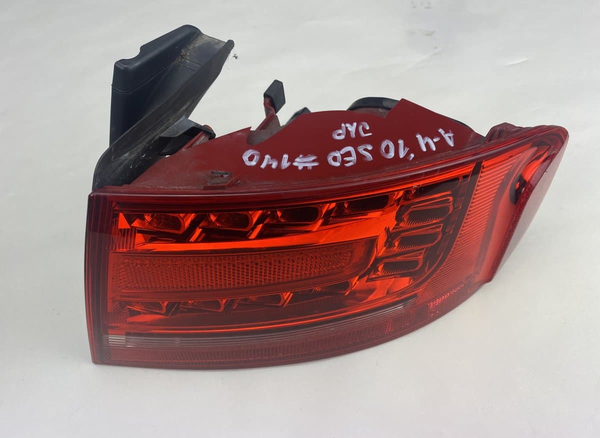 AUDI Tail light, right AUDI A4 / A4 ALLROAD (B8) (2007-2015)