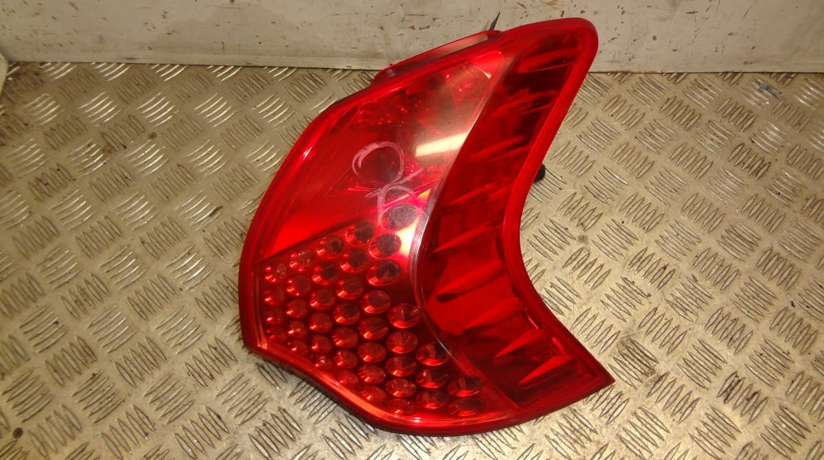 PEUGEOT Tail light, right PEUGEOT 3008 I (T84) (2009-2016)