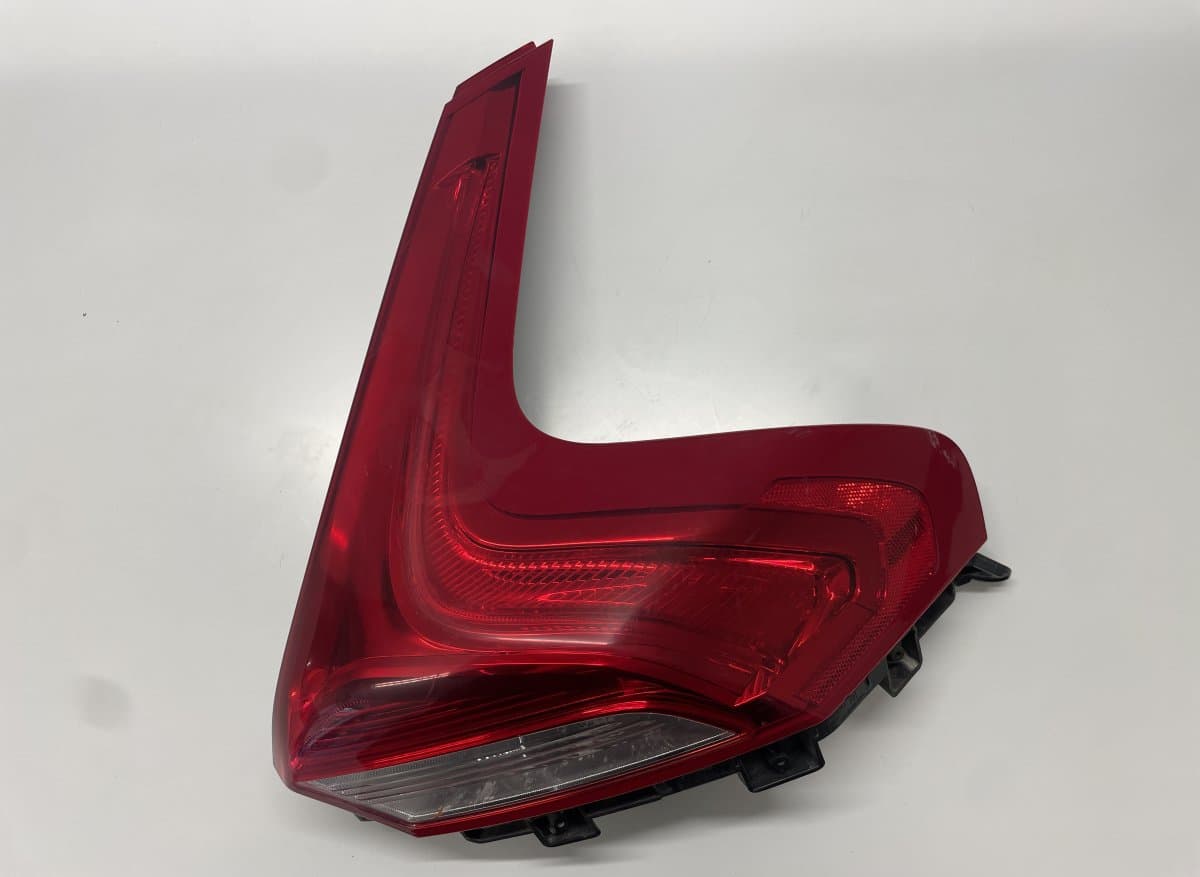 31395845 21220204 Tail light, right VOLVO V40 (2012-2019)