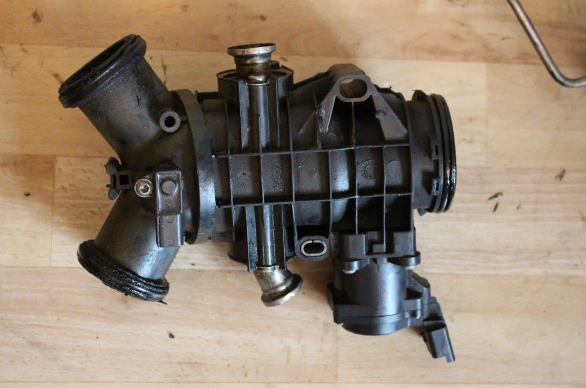 PEUGEOT Throttle body PEUGEOT 407 (2004-2012)