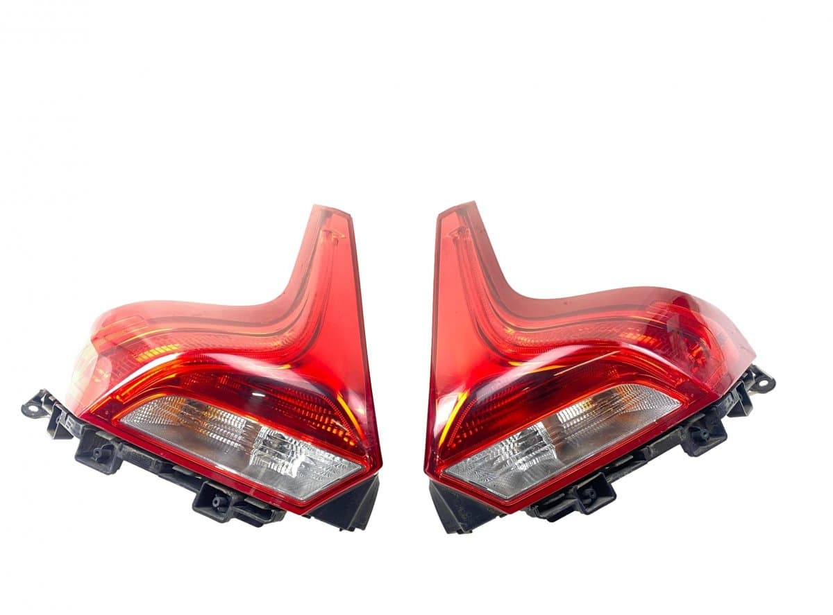 VOLVO 21220104 21220204 Tail lights set/kit VOLVO V40 (2012-2019)