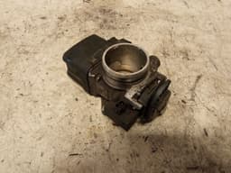 SAAB Throttle body SAAB 9-5 (YS3E) (1997-2010) — thumbnail 1