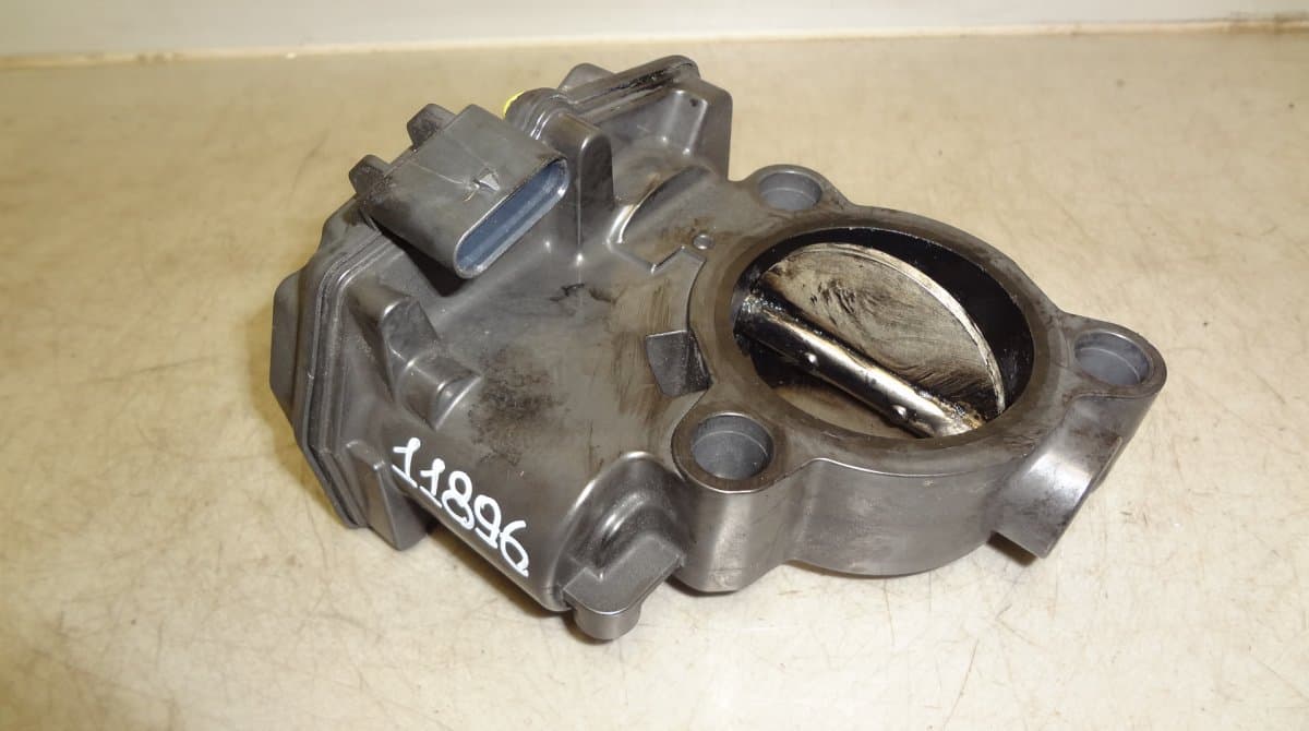 BMW A2C80221200 Throttle body BMW 4 (F32, F33, F36, F82, F83) (2013-2020)