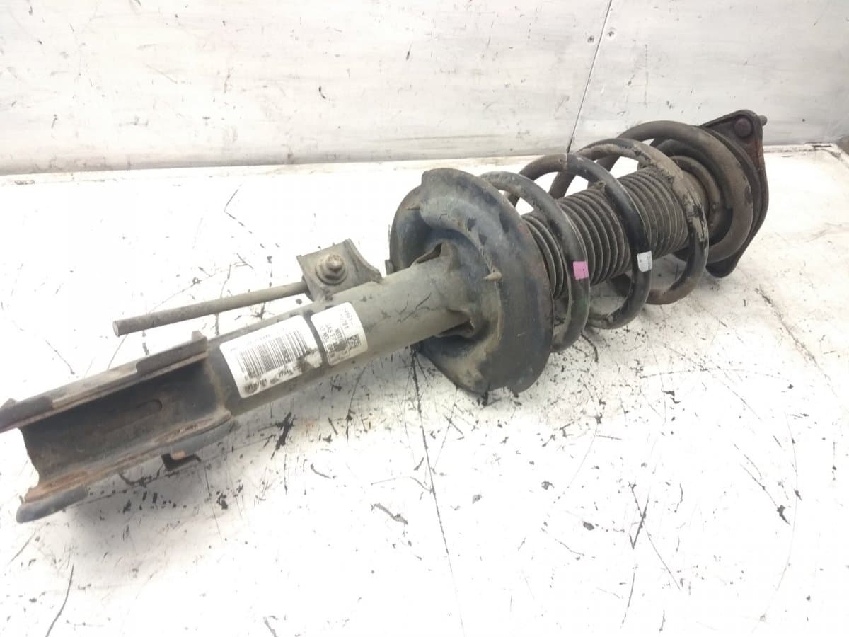 Suspension Leg Front Right KIA SORENTO II (XM) (2009-2015)