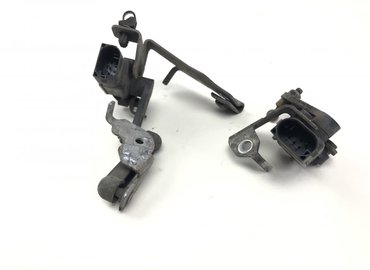 VOLVO 32246992 32246632 Suspension level sensor front left VOLVO S90 / V90 (2016-)