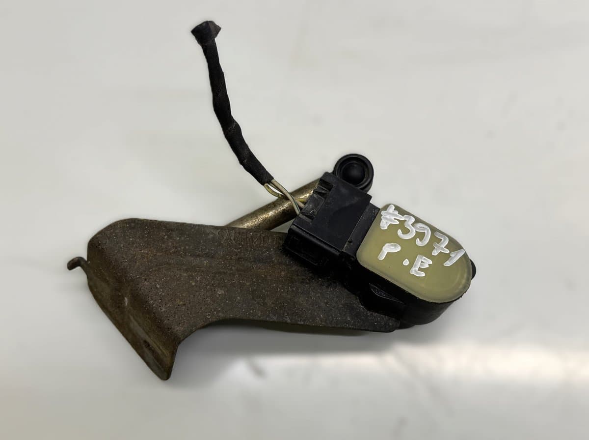 CHRYSLER 57010713AA Suspension level sensor front right CHRYSLER 300C II (2010-2023)