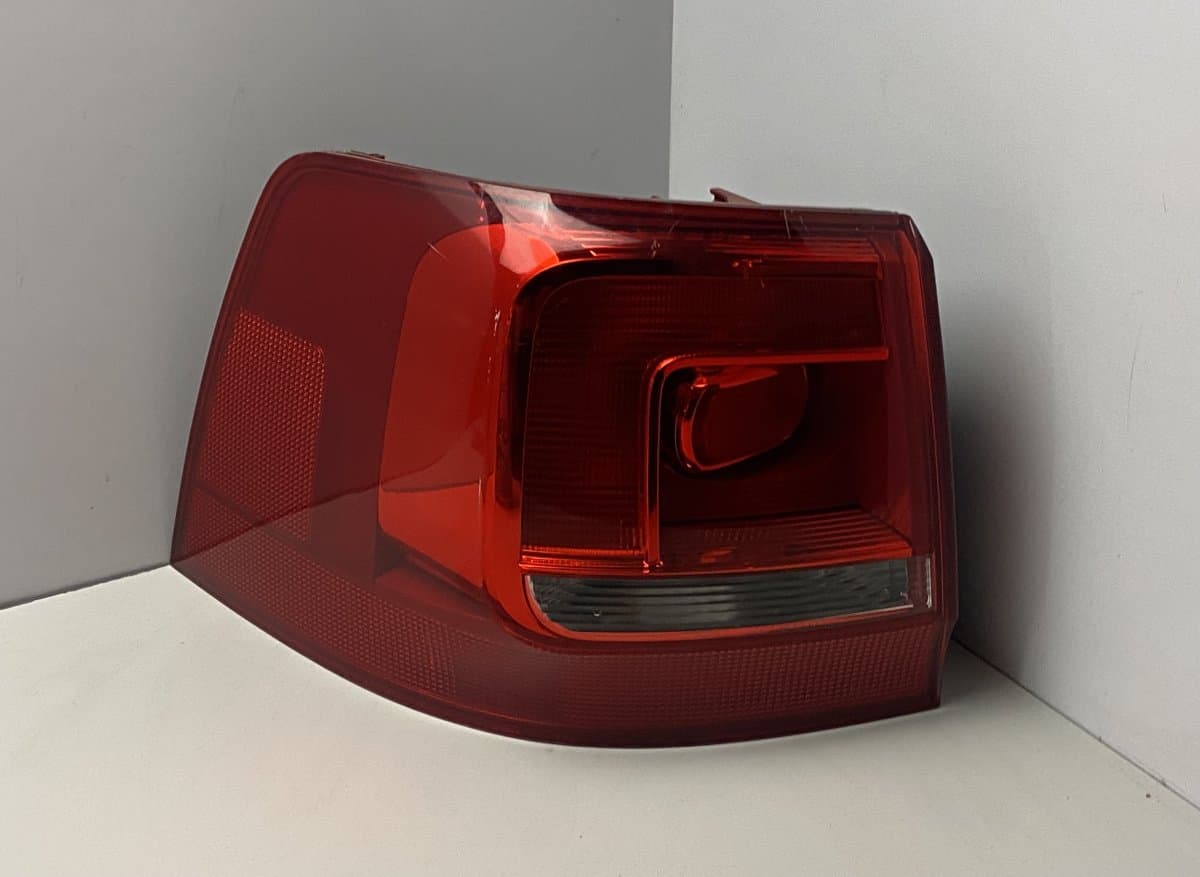 VW 7N0945095G Tail light left VW SHARAN II (7N) (2010-2022)