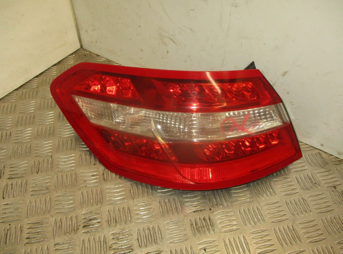 MERCEDES-BENZ Tail light left MERCEDES-BENZ E-CLASS (W212) (2009-2016)