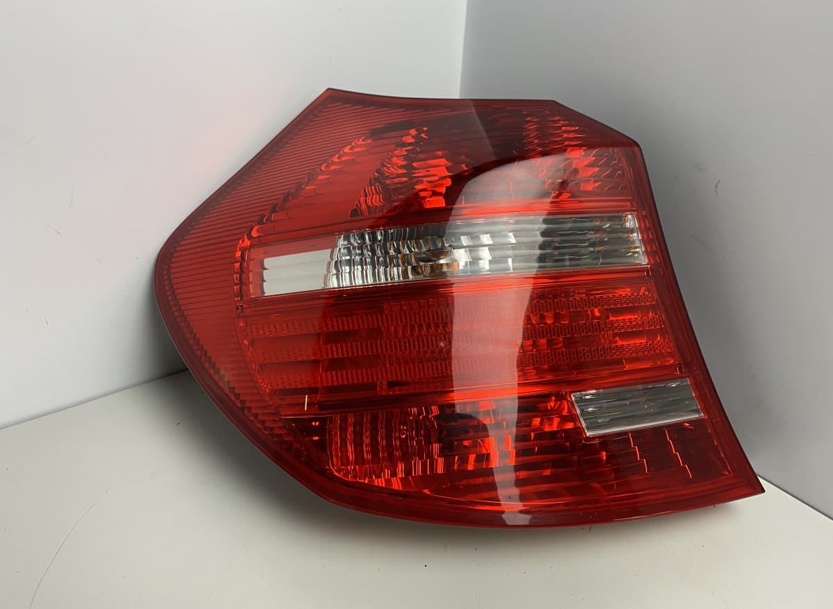 BMW 7164955 63217181297 7181297 63210397034 0397034 63216924501 6924501 13405110 301667 301639 7164255 Tail light left BMW 1 (E81, E82, E87, E88) (2003-2013)