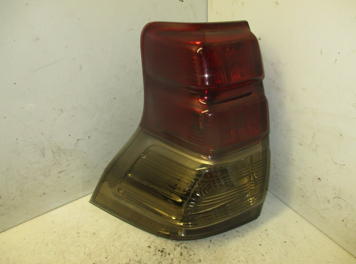 TOYOTA Tail light left TOYOTA LAND CRUISER 150 (2009-2021)