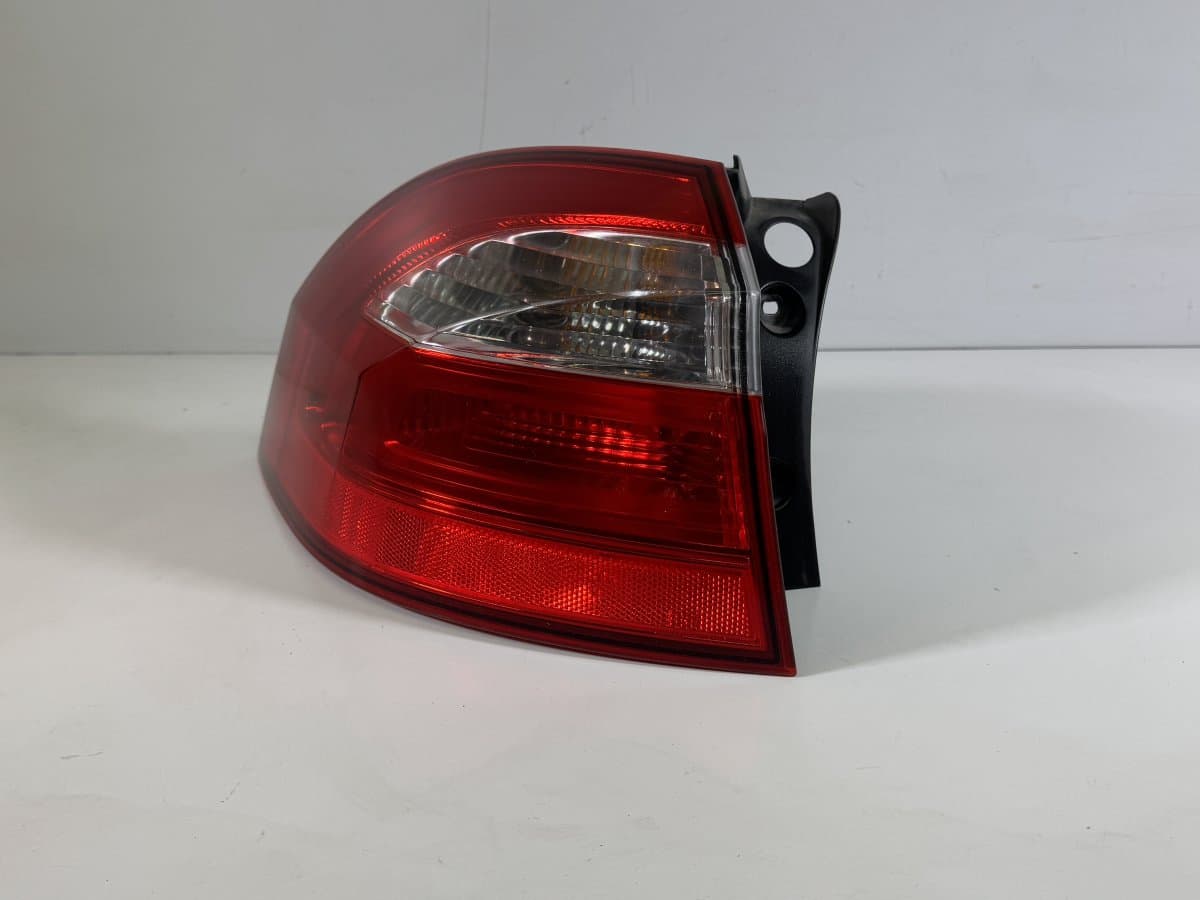 924011W2 Tail light left KIA RIO III (UB) (2010-2017)