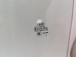AUDI AUDI R8 TYPE 42 V10 5.2 SPYDER Left Front Door Glass 420845201A — thumbnail 3