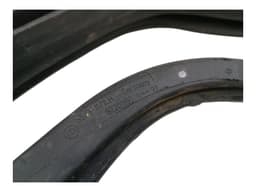 FERRARI FERRARI 458 F142 Spider Seal 82201100 EXTERNAL + INTERNAL REAR SCREEN SEAL — thumbnail 5