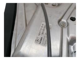 MAYBACH MAYBACH 62 V240 Right Rear Door Winder A2407300646 — thumbnail 3