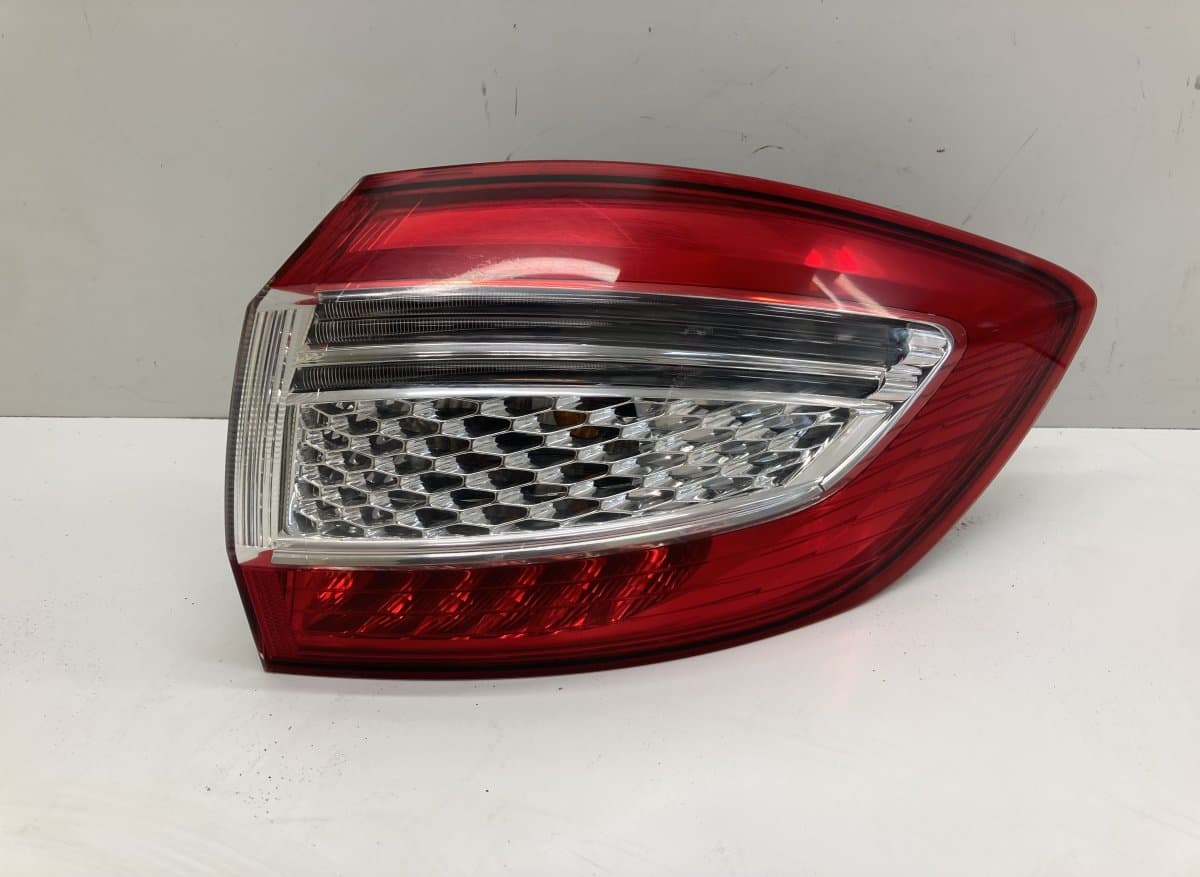 FORD BS7113404B Tail light, right FORD MONDEO Mk IV (BA7) (2007-2014)