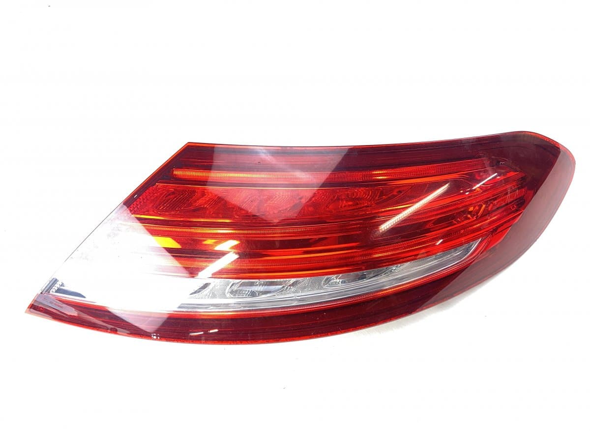 MERCEDES-BENZ A2059066400 Tail light, right MERCEDES-BENZ C-CLASS (W205) (2013-2021)