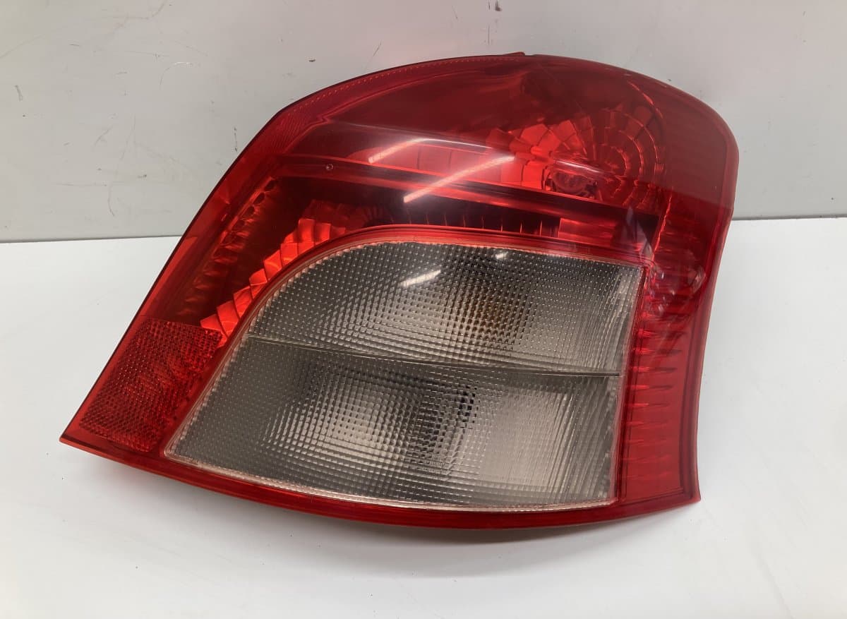 TOYOTA 815510D110 Tail light, right TOYOTA YARIS II (XP90) (2005-2013)