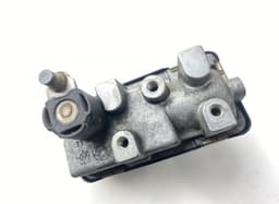 VOLVO G35 G26 G-35 G-26 Turbocharger control valve / actuator VOLVO XC90 I (2002-2014) — thumbnail 3