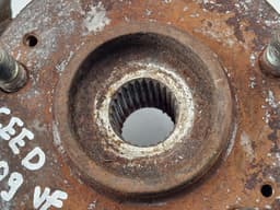 KIA 517152H100 Wheel bearing housing front left KIA CEE'D I (ED) (2006-2012) — thumbnail 2