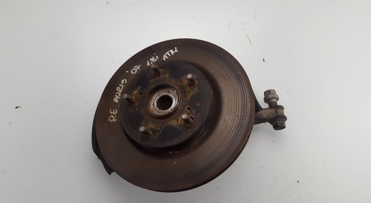 F240R Wheel bearing housing front right TOYOTA AURIS (E15) (2006-2012)