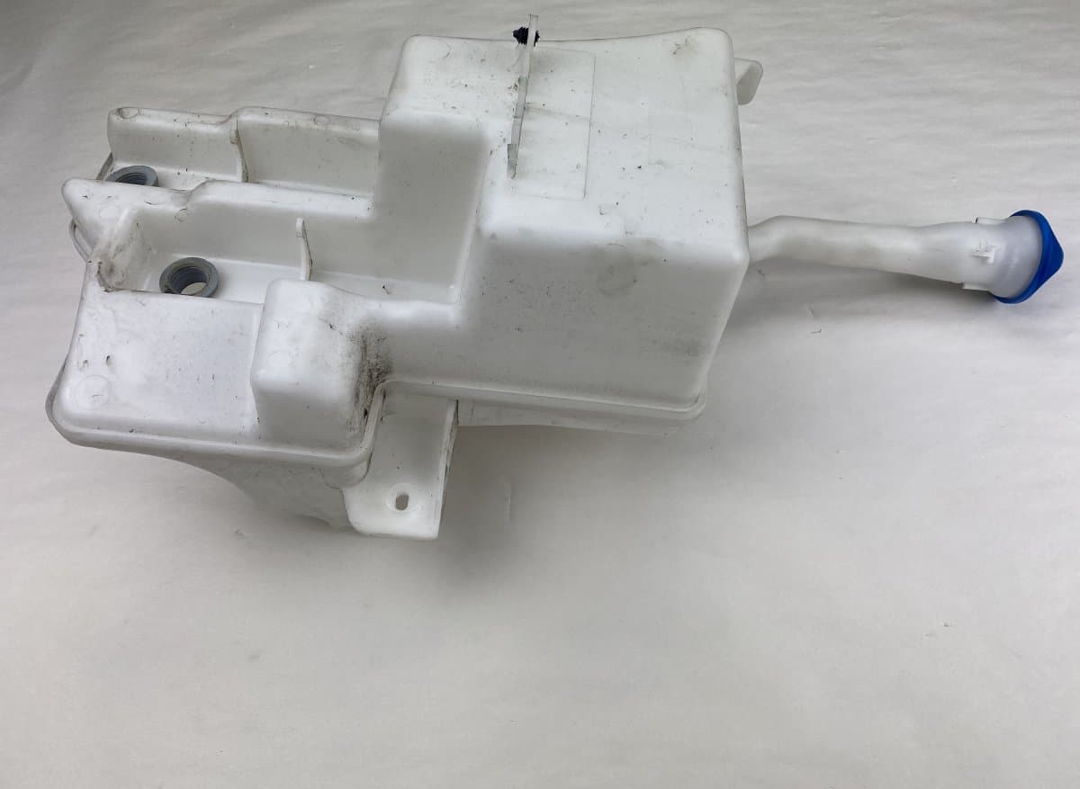 VOLVO Window washer reservoir VOLVO V40 (2012-2019)
