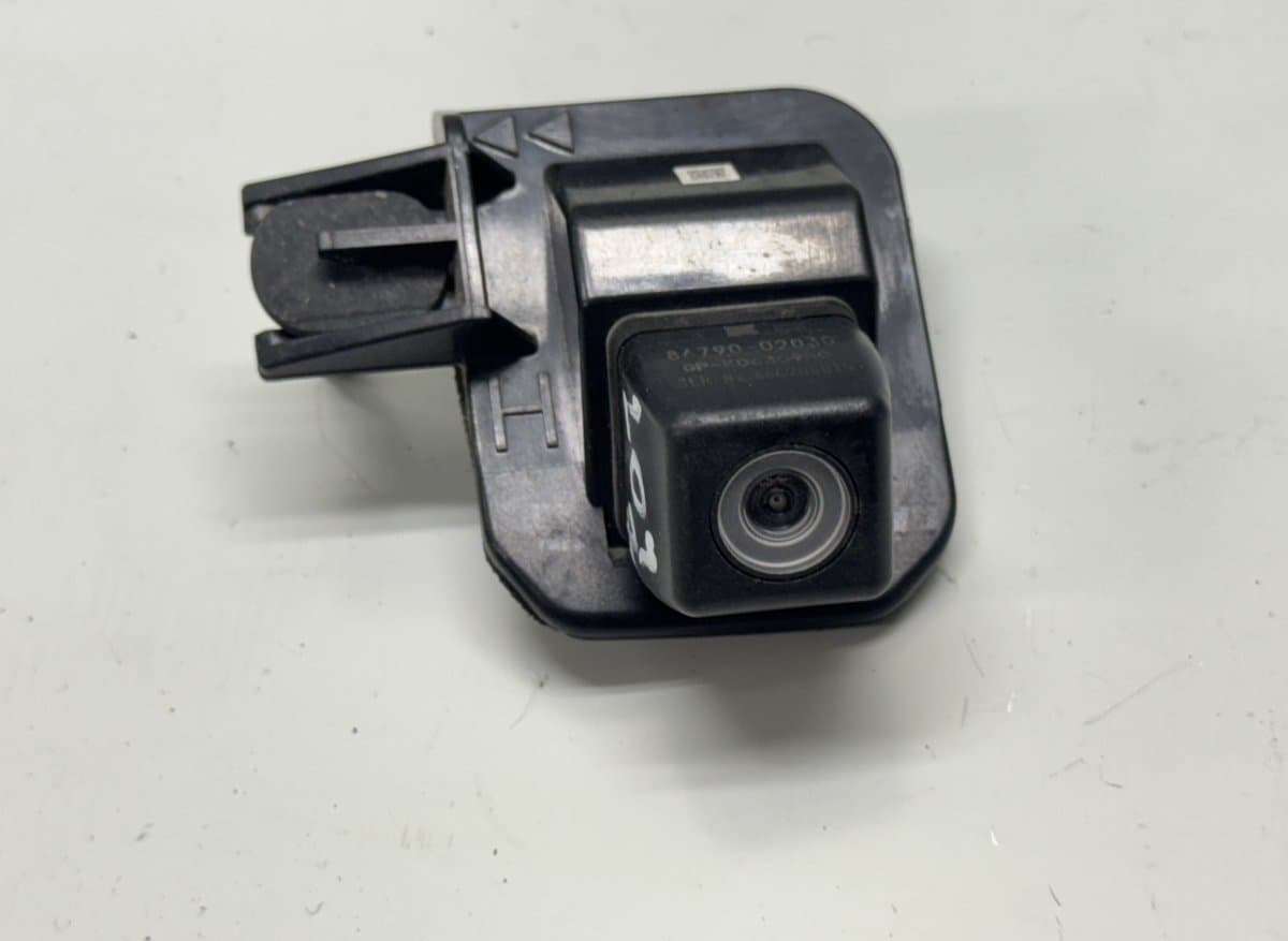 TOYOTA 8679002030 Reverse camera TOYOTA AURIS (E18) 2012-2018