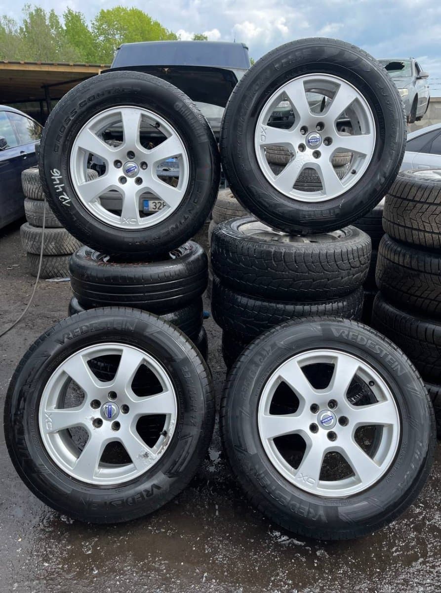 VOLVO 7.5JX17 ET55 D63.4 5X108 Rim set With Tyres 4 pcs VOLVO XC60 I (2008-2017)