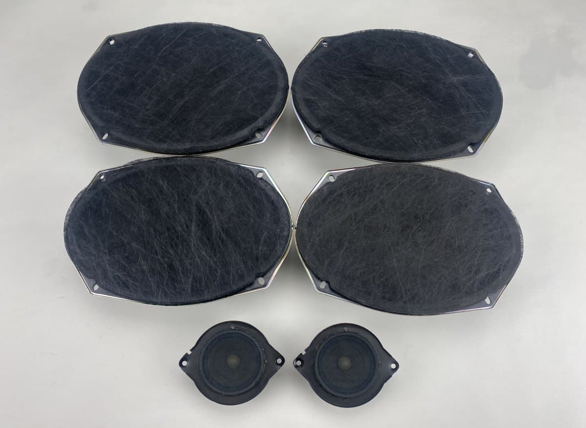 CHRYSLER Set of loudspeakers CHRYSLER VOYAGER V (RT) (2007-2016)