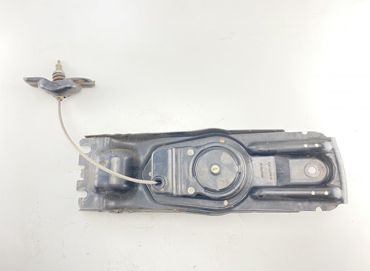 Spare Wheel Carrier under vehicle JEEP CHEROKEE IV / LIBERTY (KK) (2008-2013)