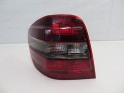 MERCEDES-BENZ A1648203964 1648203964 A1648202164 Tail light left MERCEDES-BENZ ML-CLASS (W164) (2005-2011) — thumbnail 2