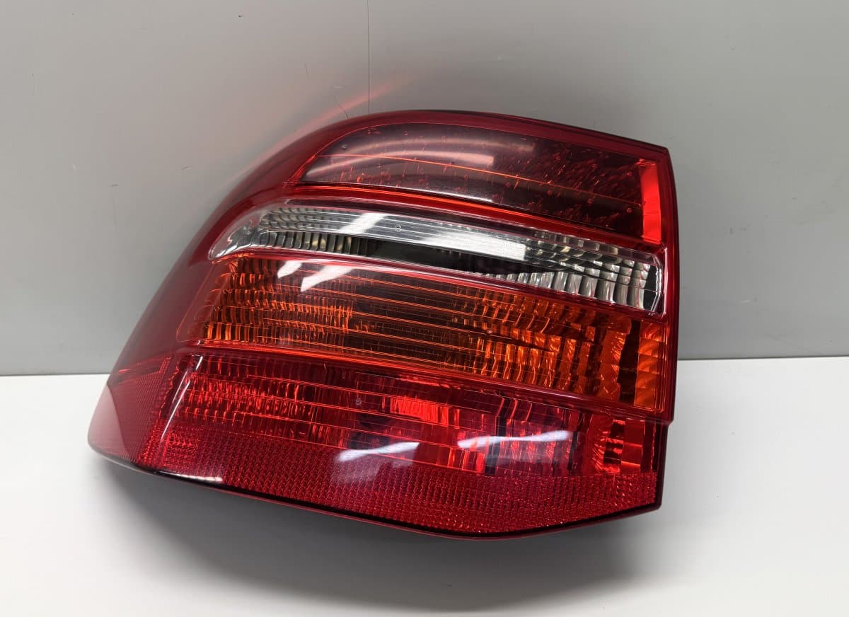 PORSCHE 7L5945207 Tail light left PORSCHE CAYENNE I (2002-2010)
