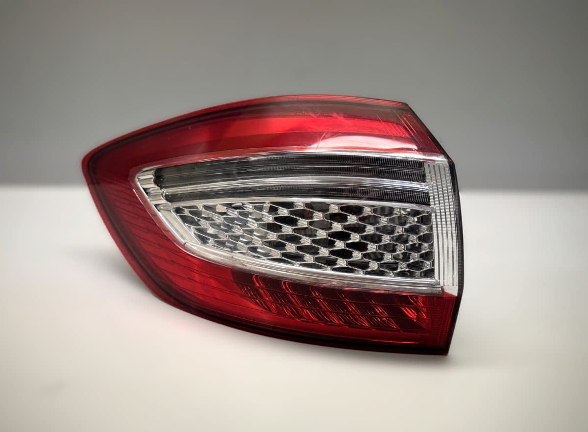 FORD BS7113405B Tail light left FORD MONDEO Mk IV (BA7) (2007-2014)