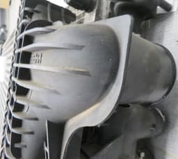 MERCEDES-BENZ A1645001900 1645001900 Intercooler MERCEDES-BENZ ML-CLASS (W164) (2005-2011) — thumbnail 3