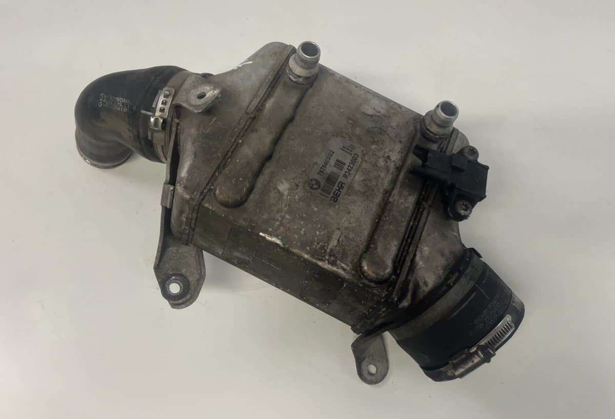 BMW 757540302 Intercooler BMW X6 (E71, E72) (2008-2014)