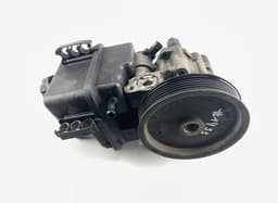 MERCEDES-BENZ Power steering pump MERCEDES-BENZ C-CLASS (W204) (2007-2013) — thumbnail 1