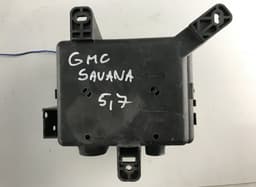 GMC Fuse box GMC SAVANA 1500 [USA] (2002-) — thumbnail 3