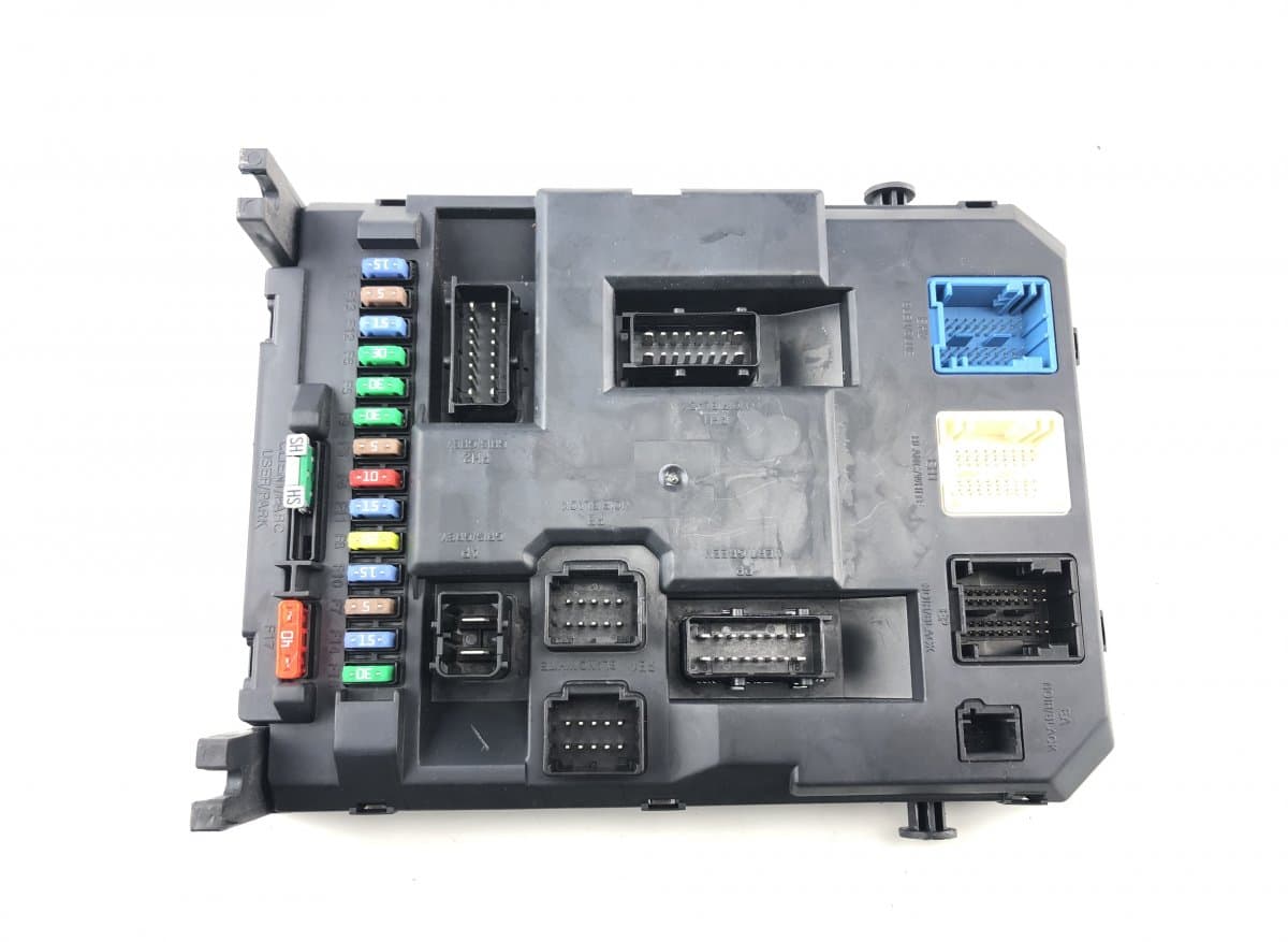 CITROËN Fuse box CITROËN DS3 (2009-2015)