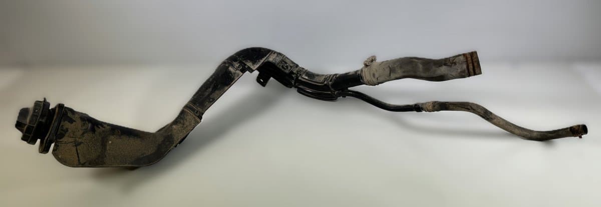 HYUNDAI 31030C8900 Fuel Tank Filler Neck HYUNDAI i20 II (GB) (2014-2020)