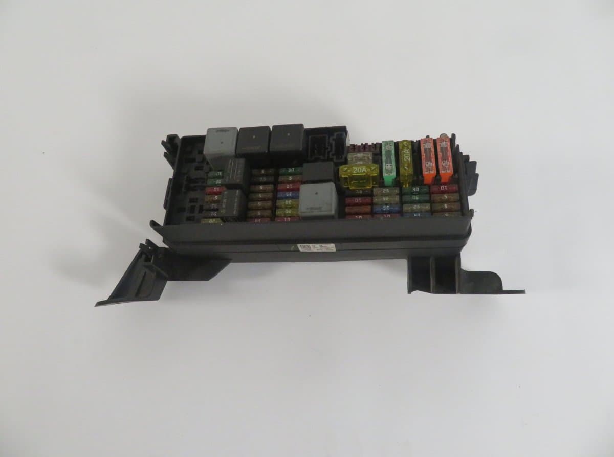 MERCEDES-BENZ A1645400272 A1645400272 A1645403072 Fuse box MERCEDES-BENZ ML-CLASS (W164) (2005-2011)