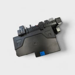 MERCEDES-BENZ A2129060105 A2045400150 Fuse box MERCEDES-BENZ E-CLASS Coupe (C207) (2009-2016) — thumbnail 2