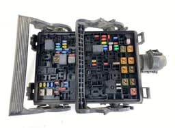 CADILLAC 84114437 Fuse box CADILLAC ESCALADE (2014-) — thumbnail 2
