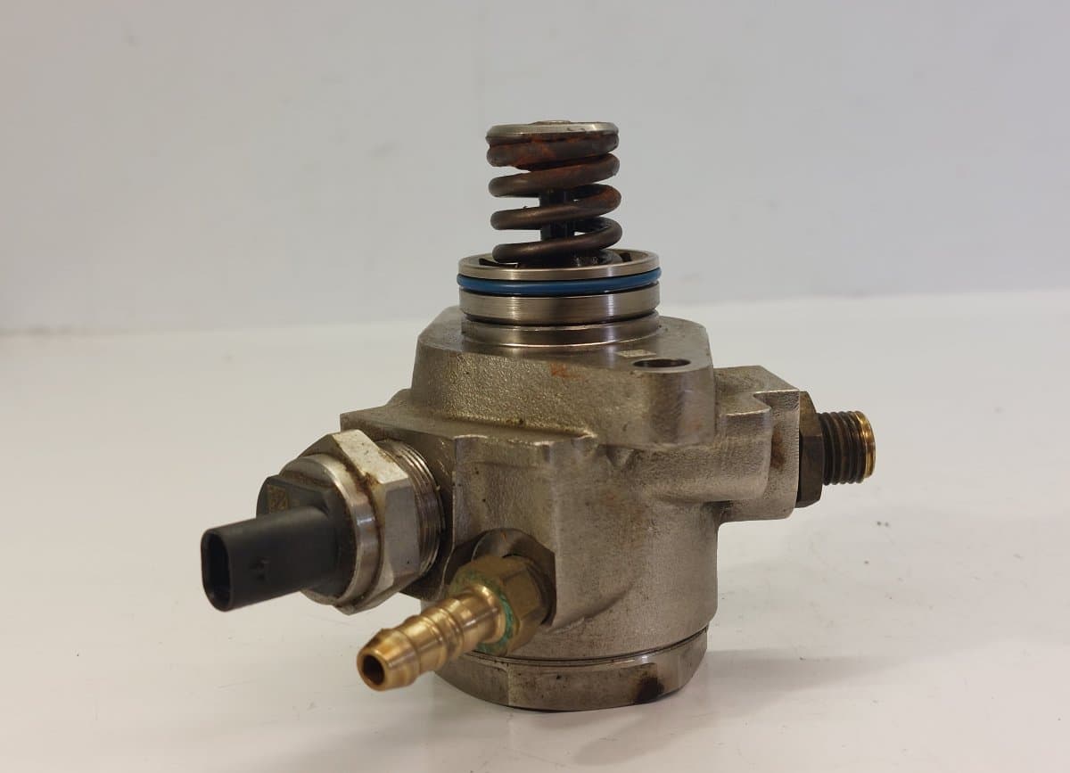 SKODA 04E127026AA HFS034-41H High pressure pump, petrol SKODA FABIA III (NJ3) (2014-2021)