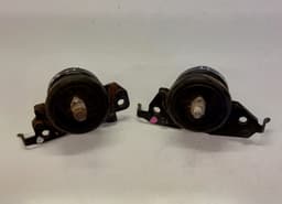 TOYOTA 100831 P00220 P00147 Engine Mount right TOYOTA LAND CRUISER 200 (2007-2021) — thumbnail 1